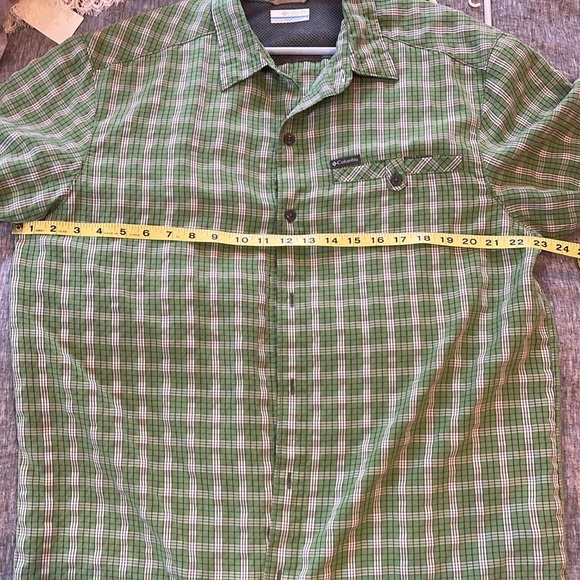 Columbia Button- up - Picture 6 of 8
